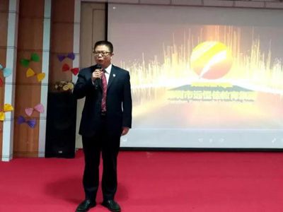 場面火爆 ！重慶公學(xué)舉行初一招生活動