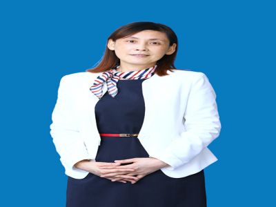 袁利平：遠(yuǎn)恒佳學(xué)校小學(xué)部校長(zhǎng)，中學(xué)高級(jí)教師，重慶市數(shù)學(xué)學(xué)科名師、重慶市教師培訓(xùn)專家團(tuán)隊(duì)成員、重慶市骨干教師，獲重慶市政府頒發(fā)的教學(xué)成果獎(jiǎng)、國(guó)家級(jí)課題研究一等獎(jiǎng)、重慶市優(yōu)課一等獎(jiǎng)
